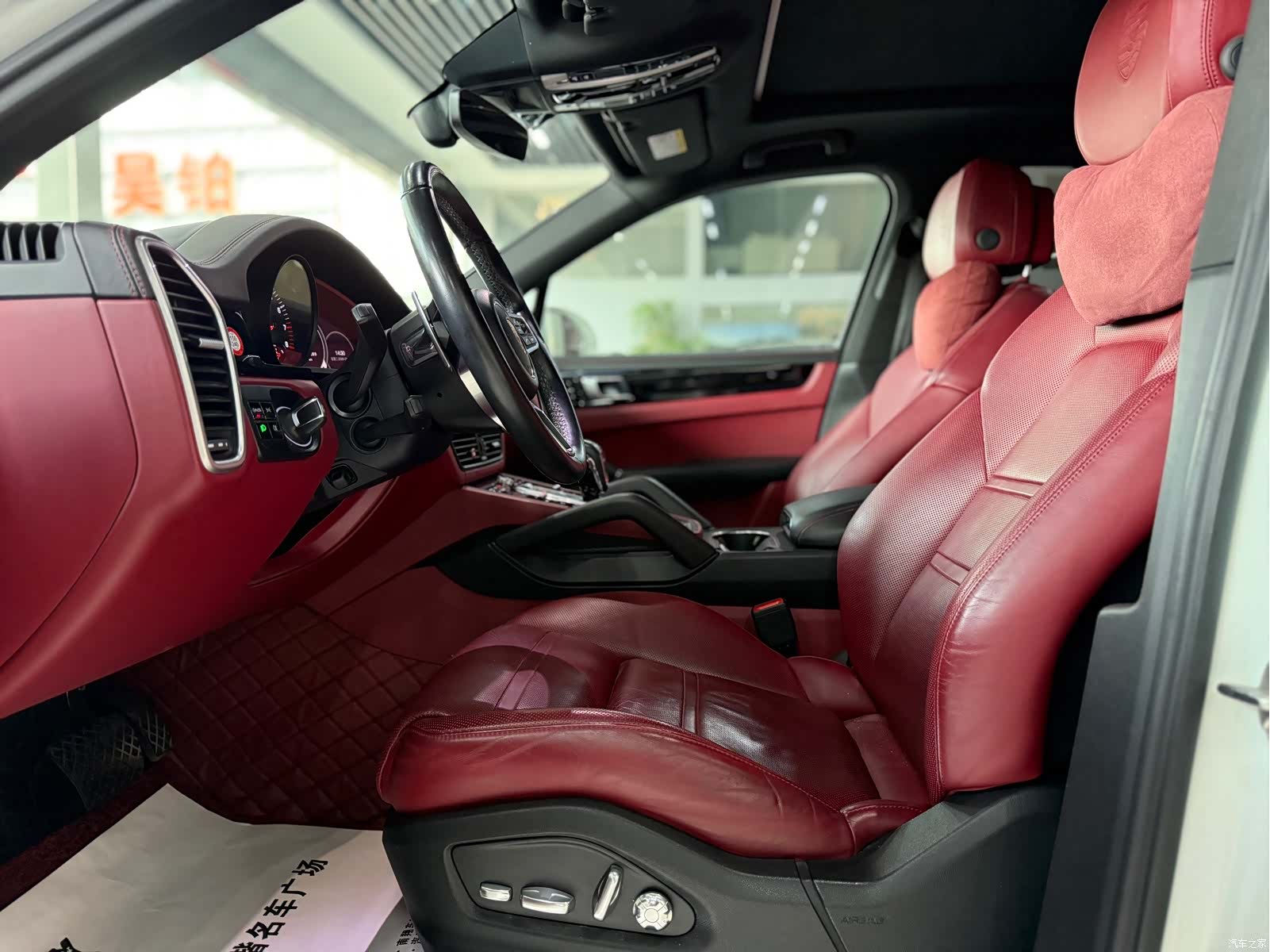 Porsche Cayenne, 2018 9