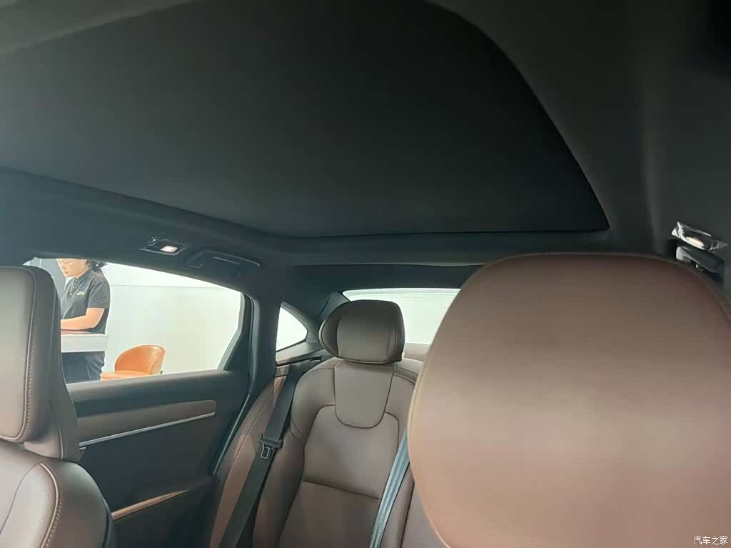 Volvo S90, 2024 3