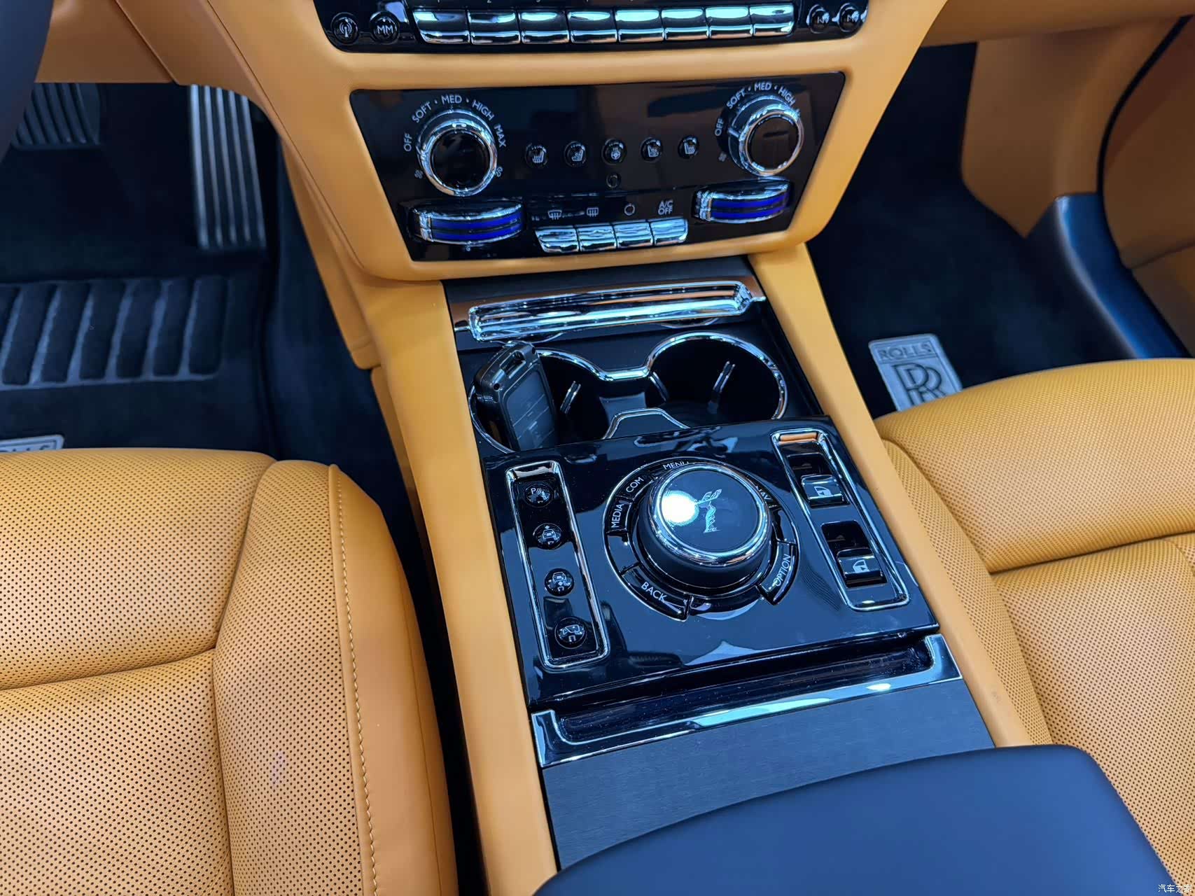 Rolls-Royce Ghost, 2023 14