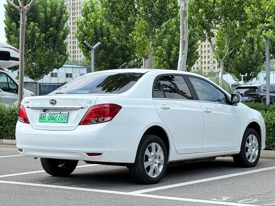 BYD e5 BYD e5