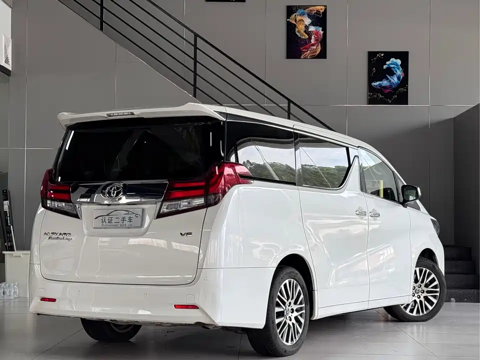 Toyota Elfa Toyota Elfa