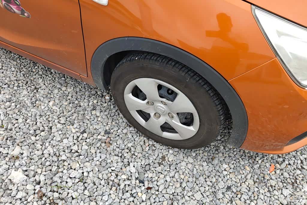 Wuling 310, 2017 6