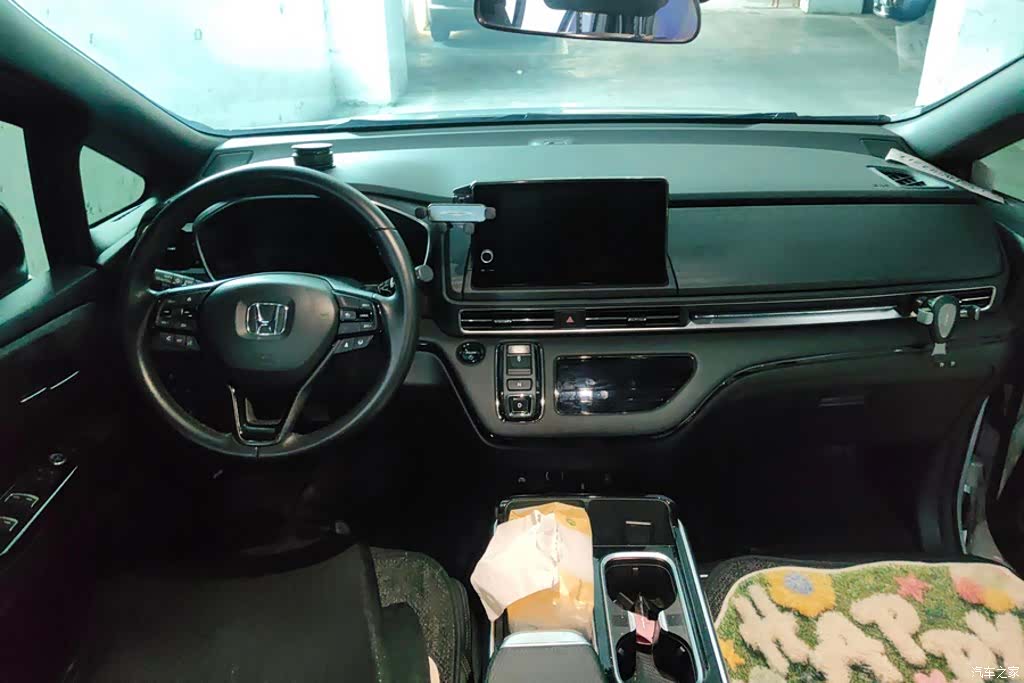 Honda Elysion, 2025 12