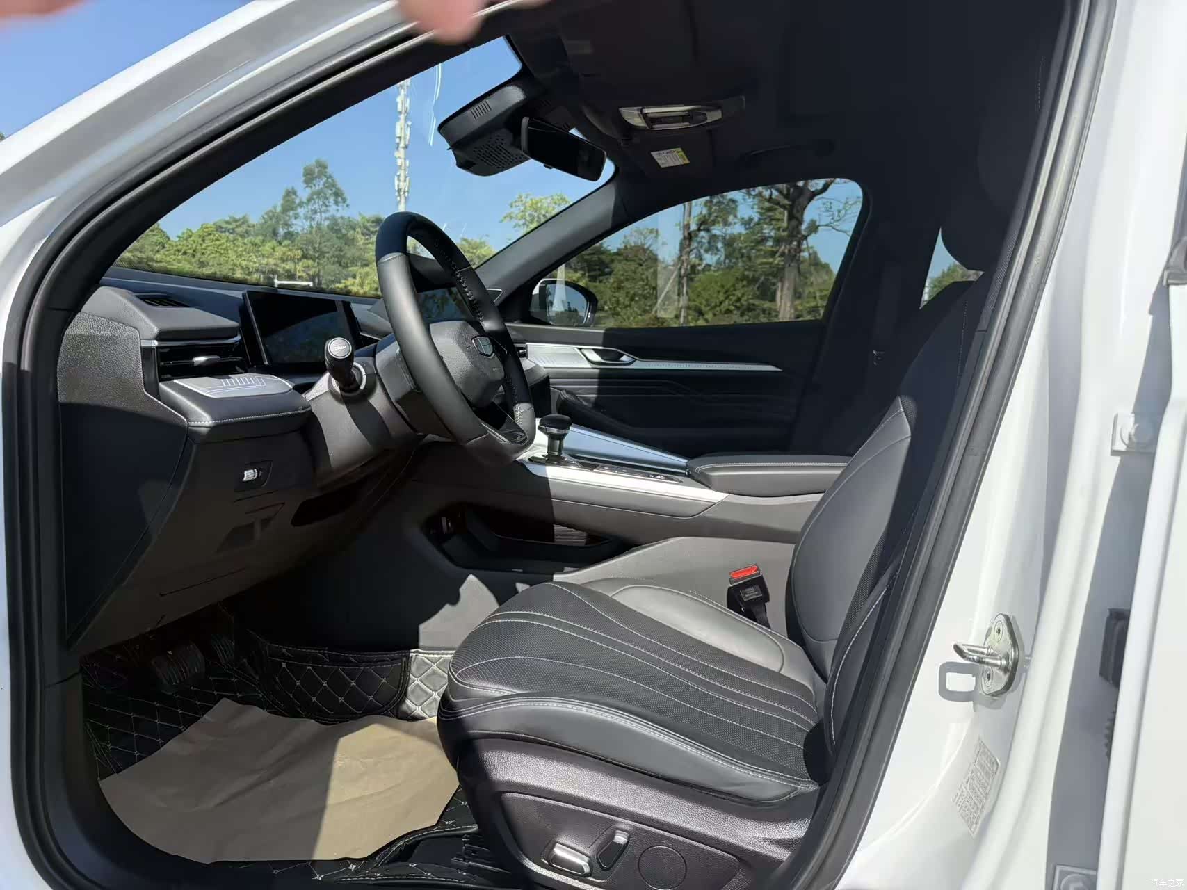 Geely Preface, 2024 8