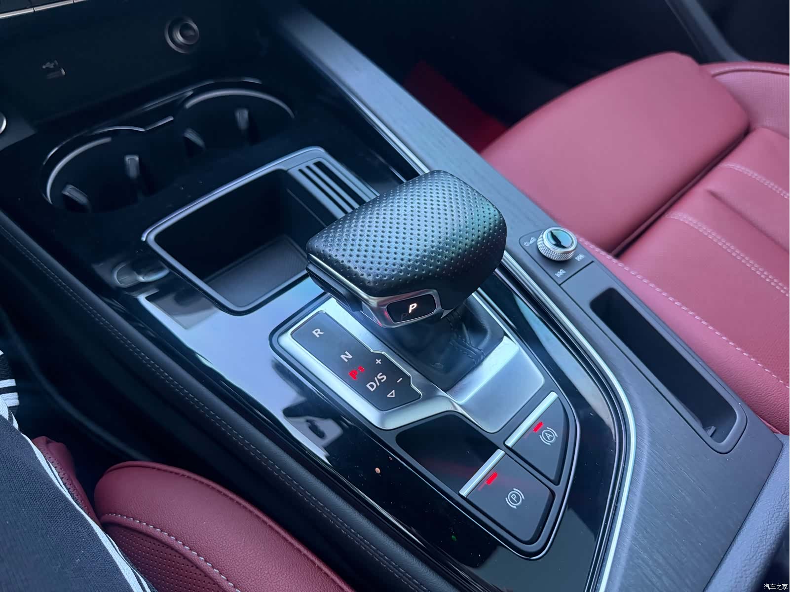 Audi A4L, 2024 15