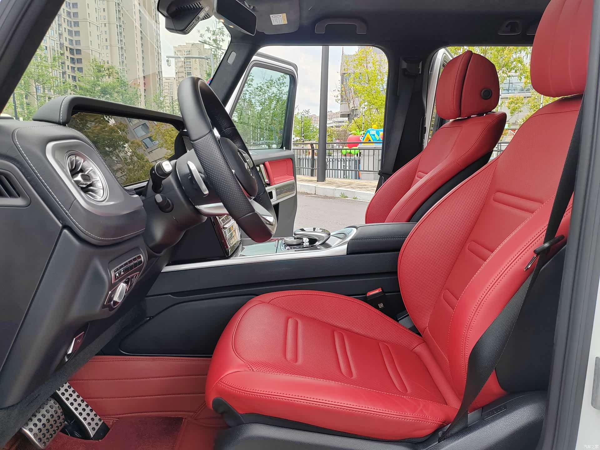 Mercedes-Benz G-Class, 2023 9