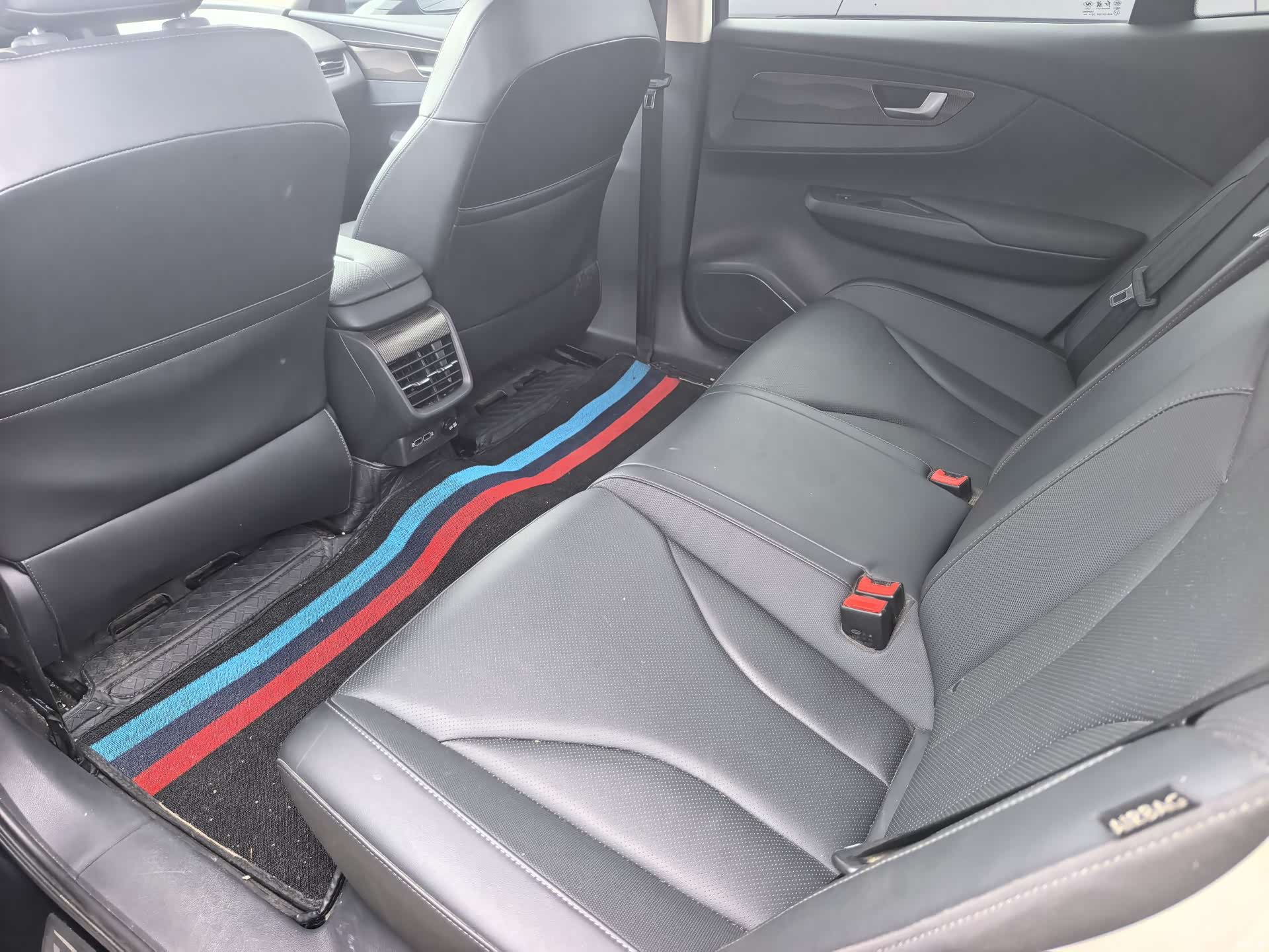 Hongqi QM5, 2022 все фото