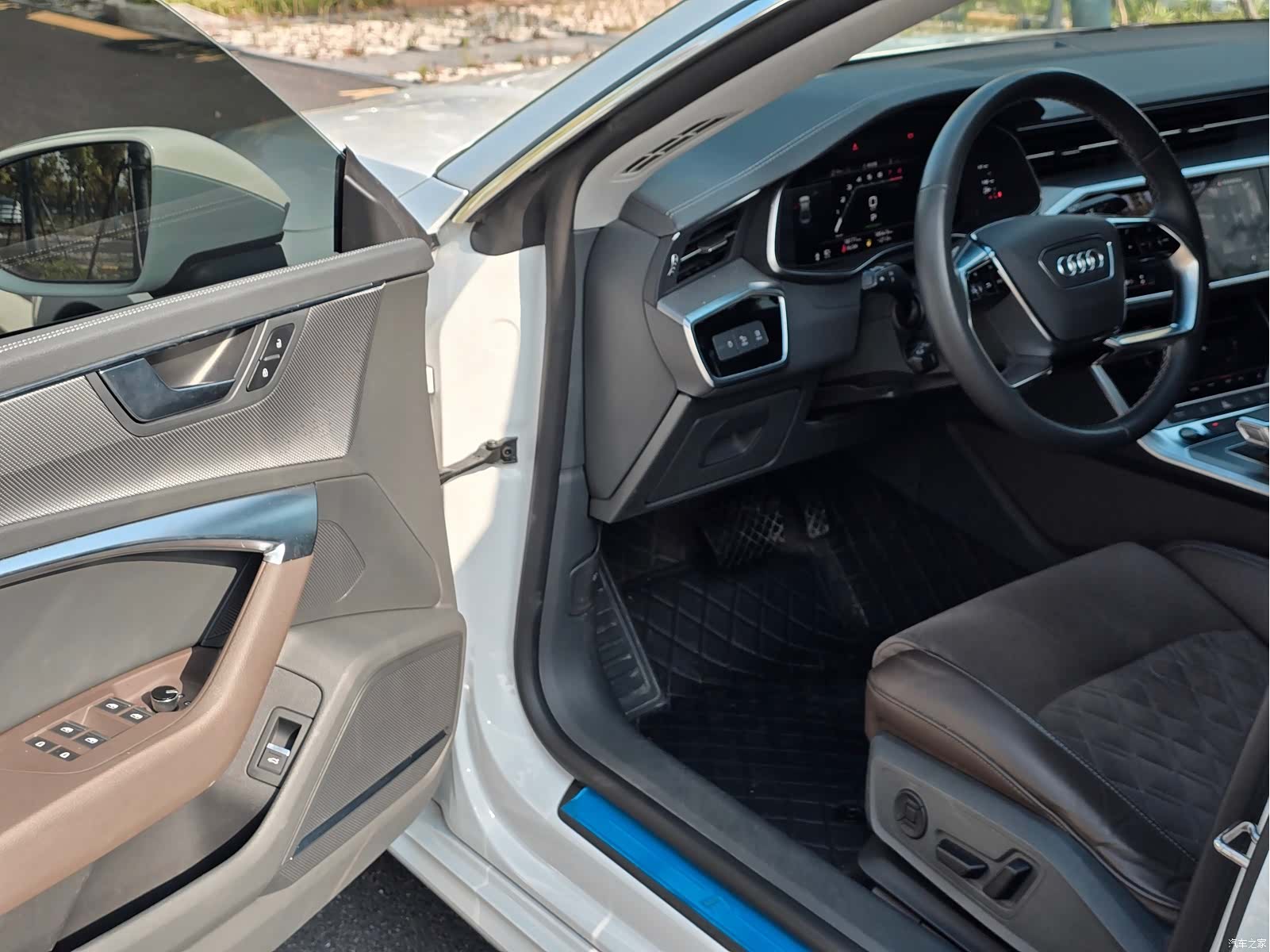 Audi A7L, 2024 4