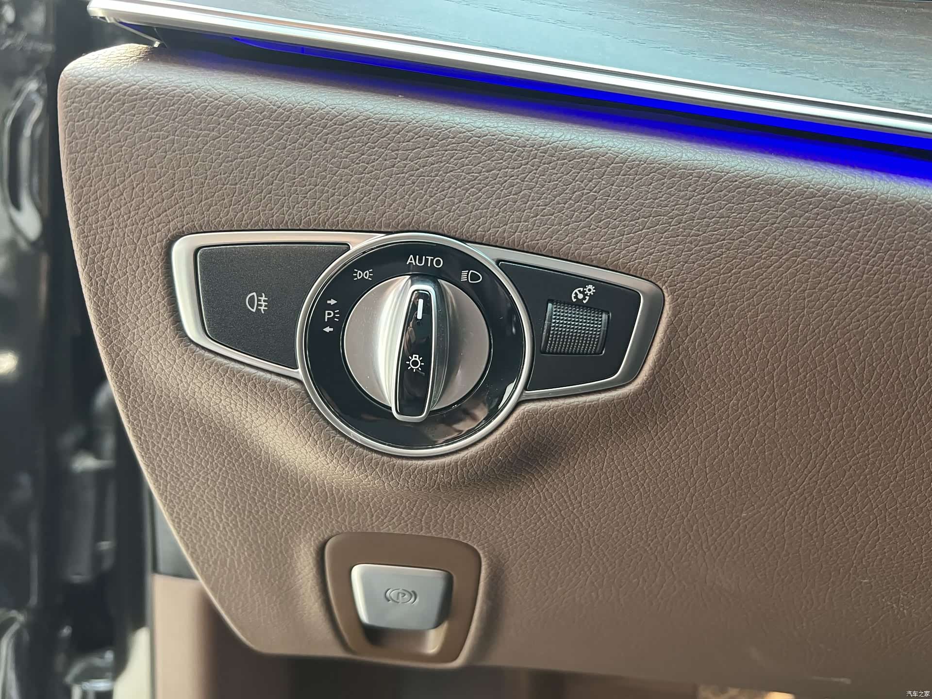 Mercedes-Benz E-Class, 2021 18