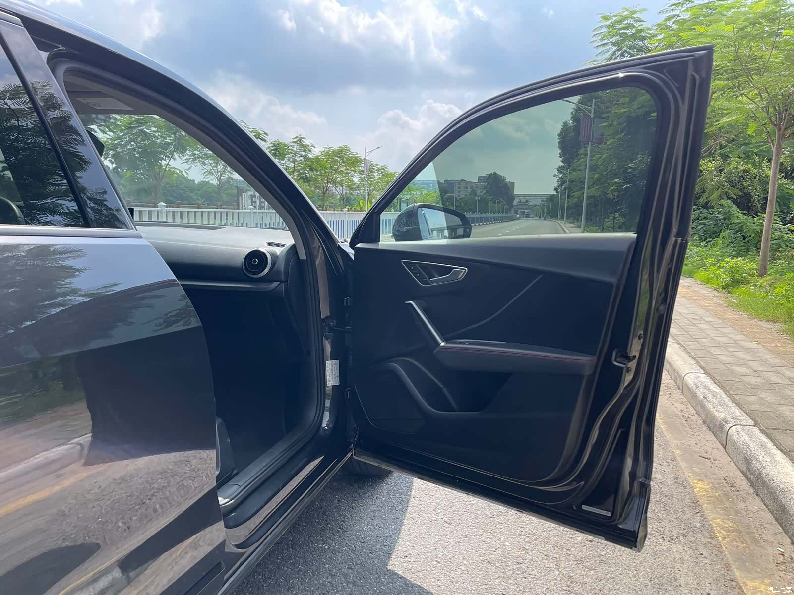 Audi Q2L, 2022 11