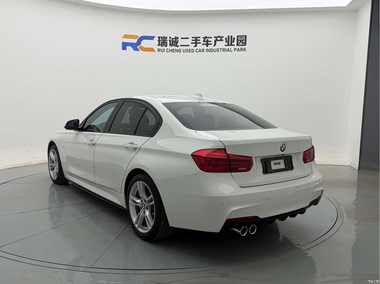 BMW 3 Series, 2019 все фото