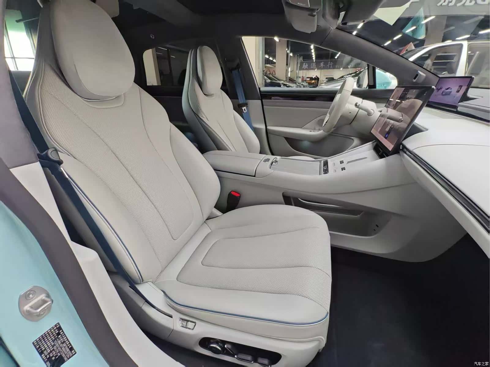 Luxeed S7, 2025 10