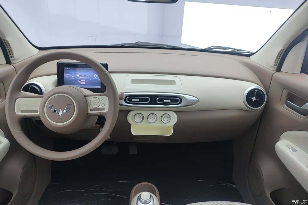 Wuling MINIEV, 2026 13