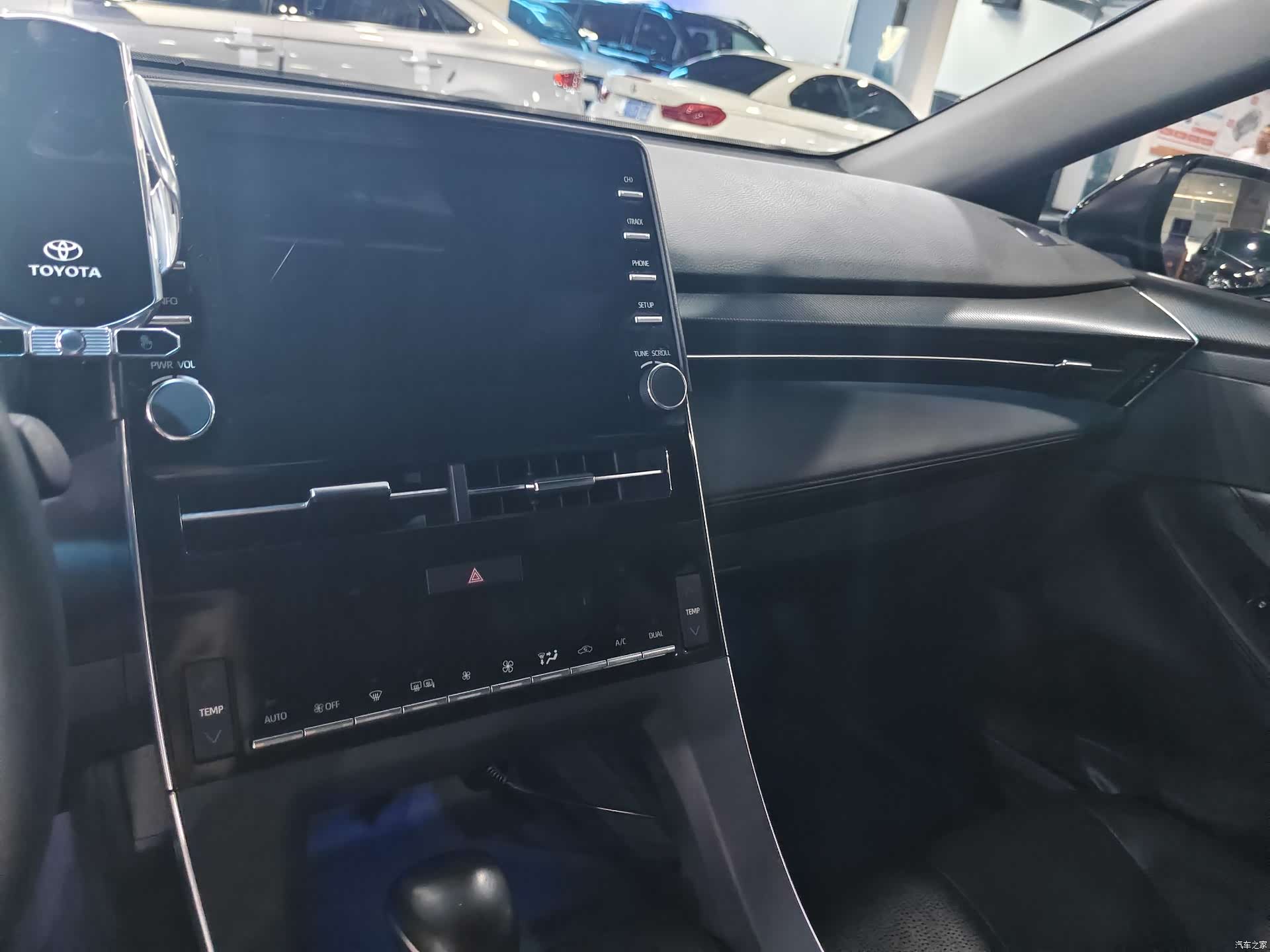 Toyota Avalon, 2022 7
