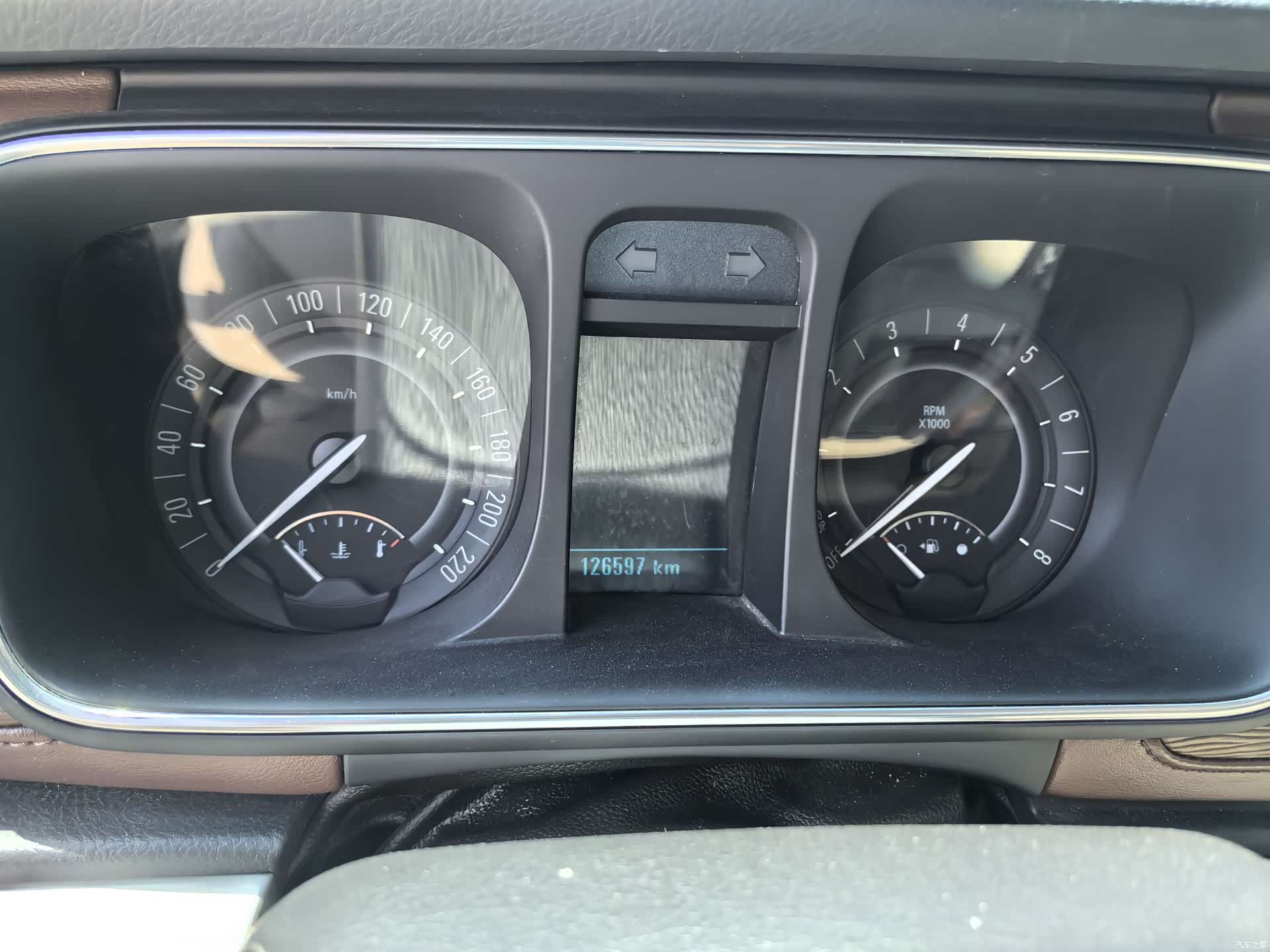 Buick GL8, 2018 9