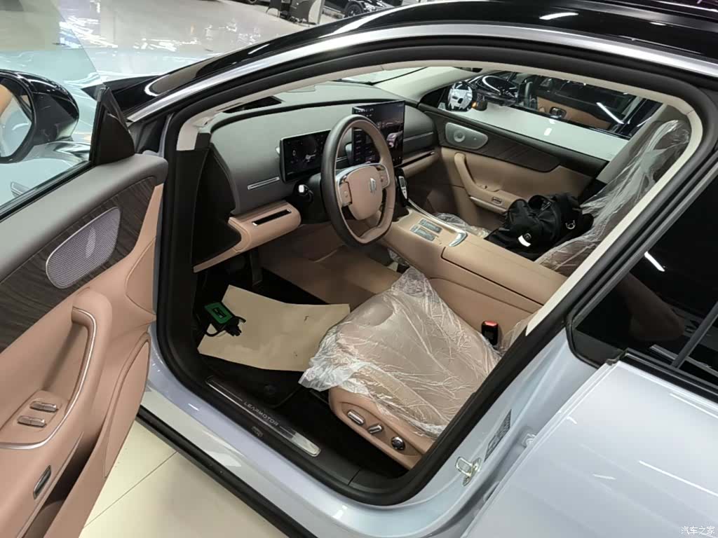 Leapmotor C11, 2025 16