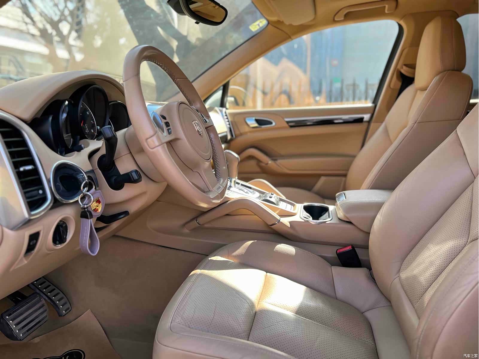 Porsche Cayenne, 2011 6