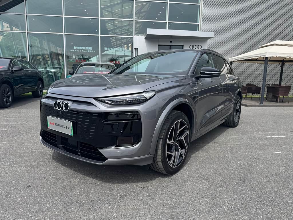 Audi Q6L e-tron