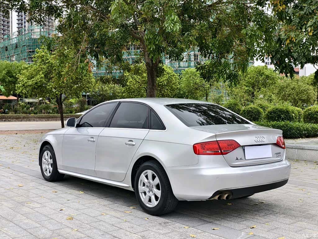 Audi A4L, 2011 11