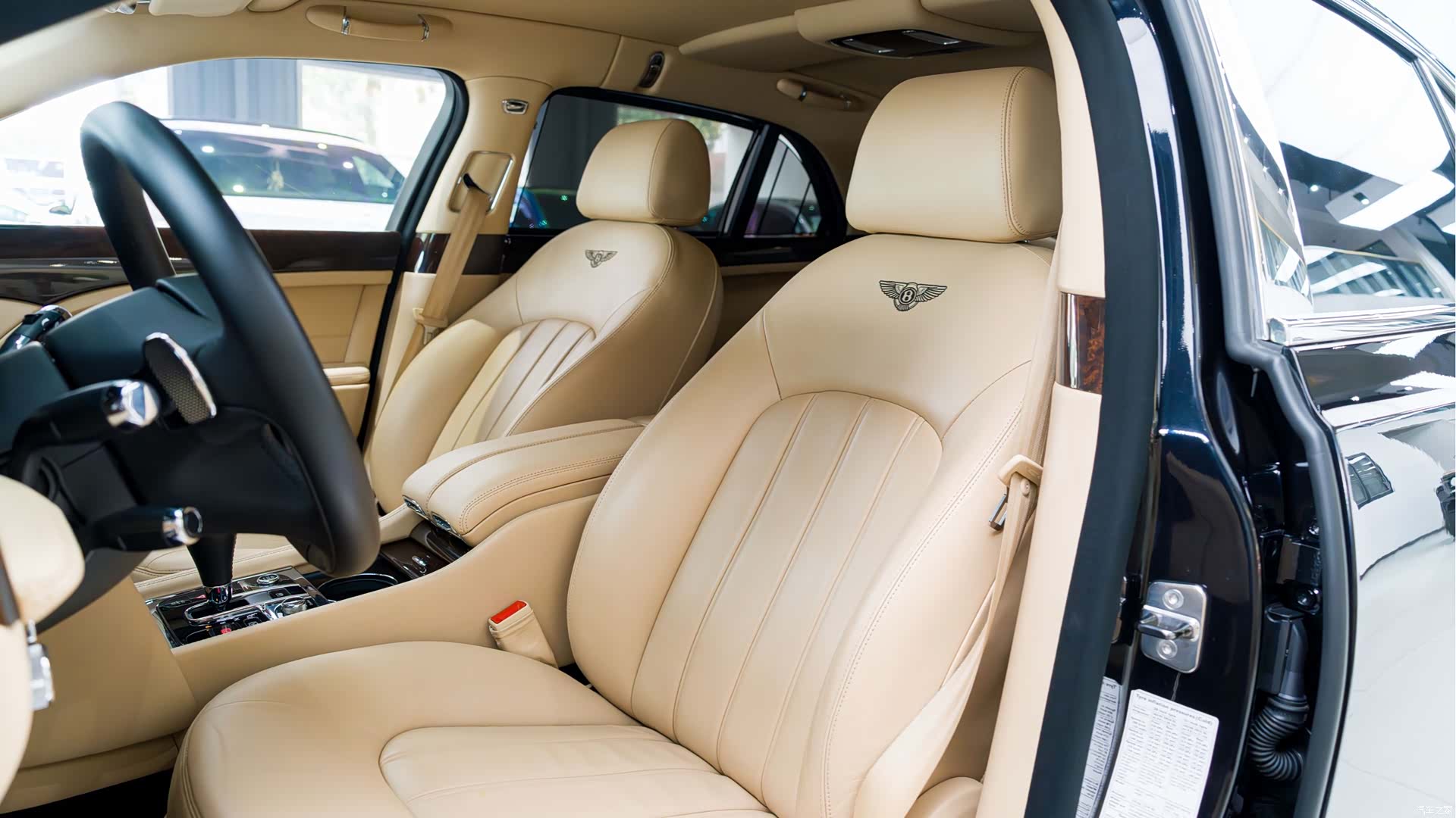 Bentley Mulsanne, 2013 8
