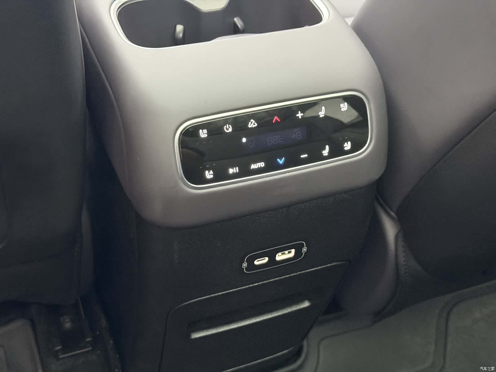 Leapmotor C16, 2025 11