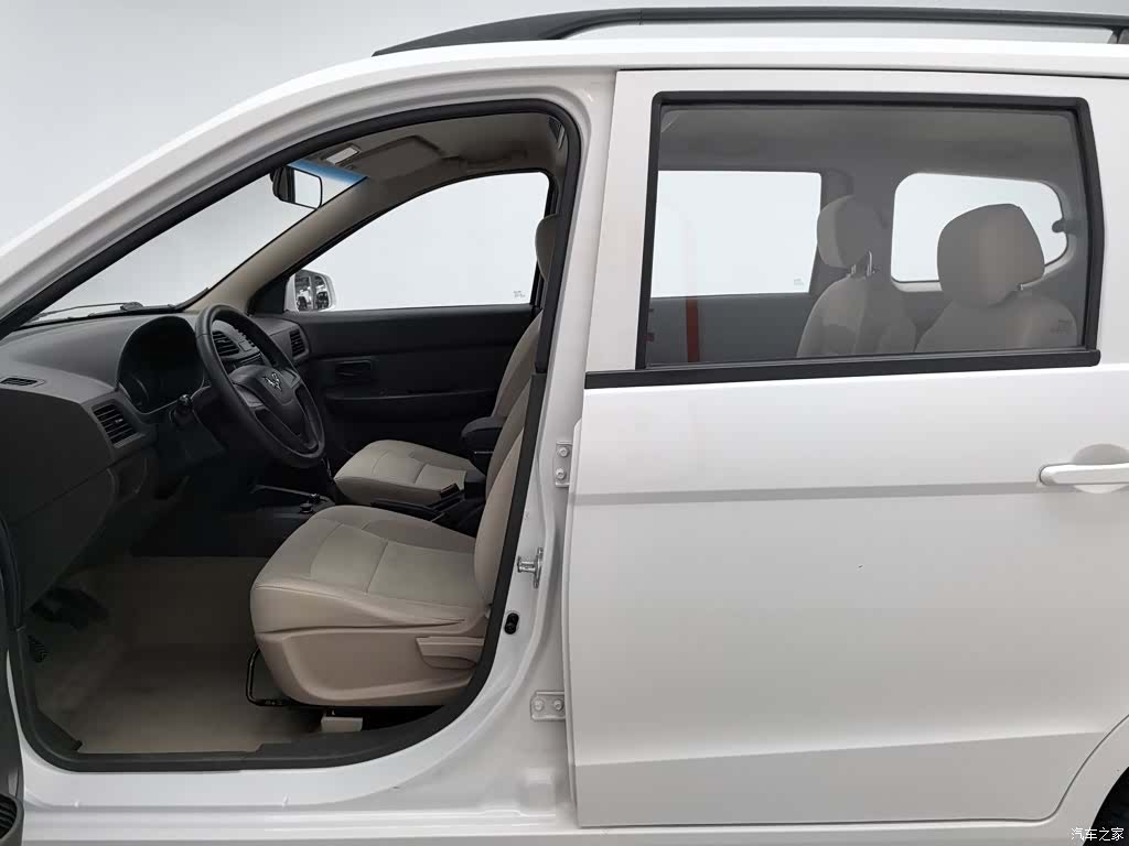 Wuling Hongguang, 2017 10