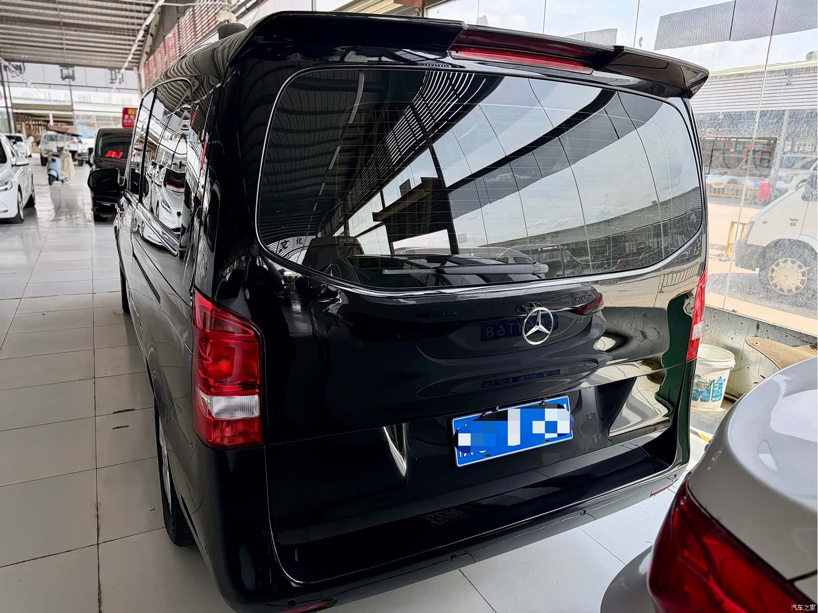 Mercedes-Benz V, 2018 все фото