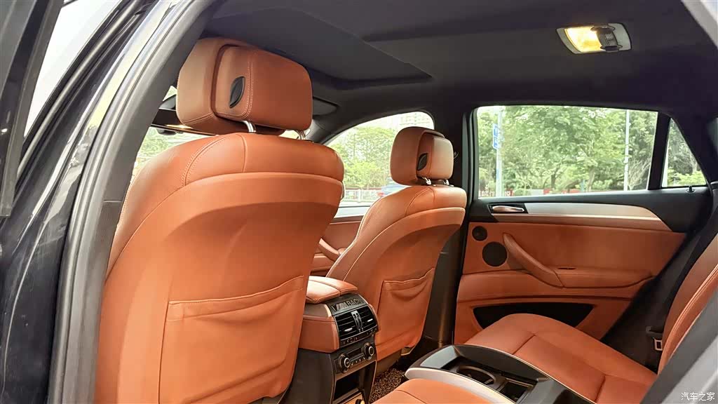 BMW X6, 2011 13