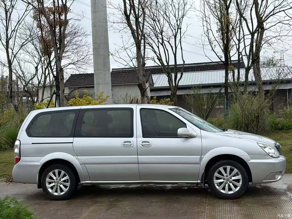 Buick GL8, 2013 13