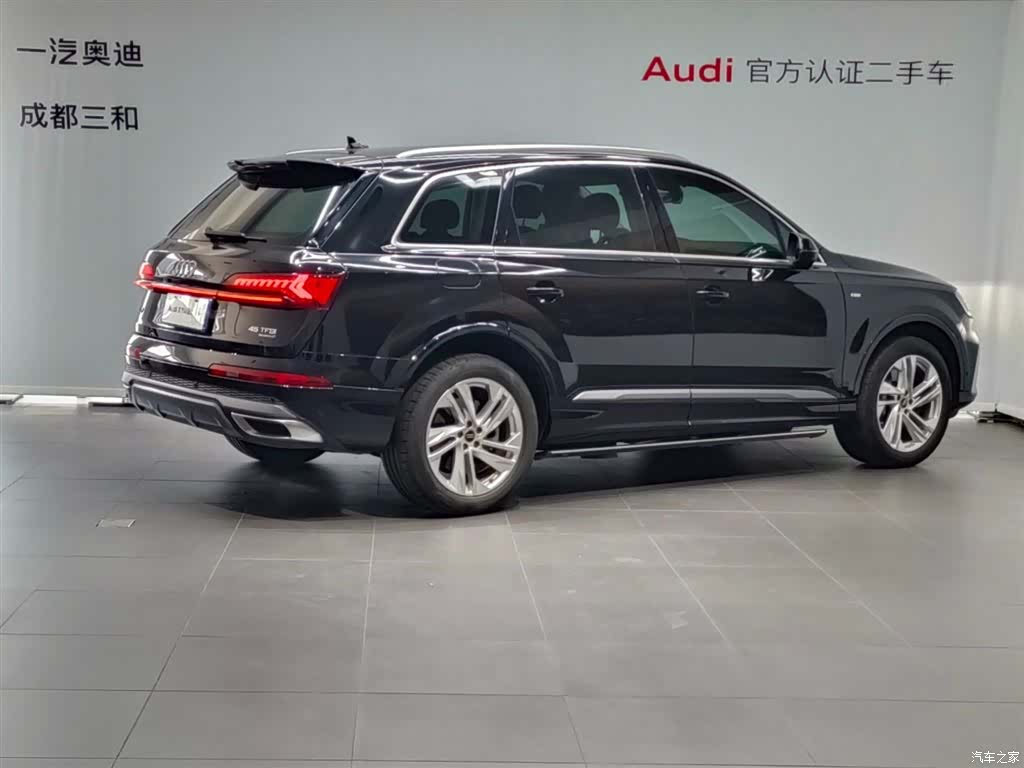 Audi Q7, 2024 4