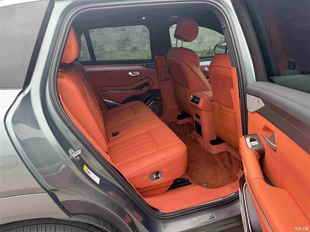 BYD Tang, 2025 11