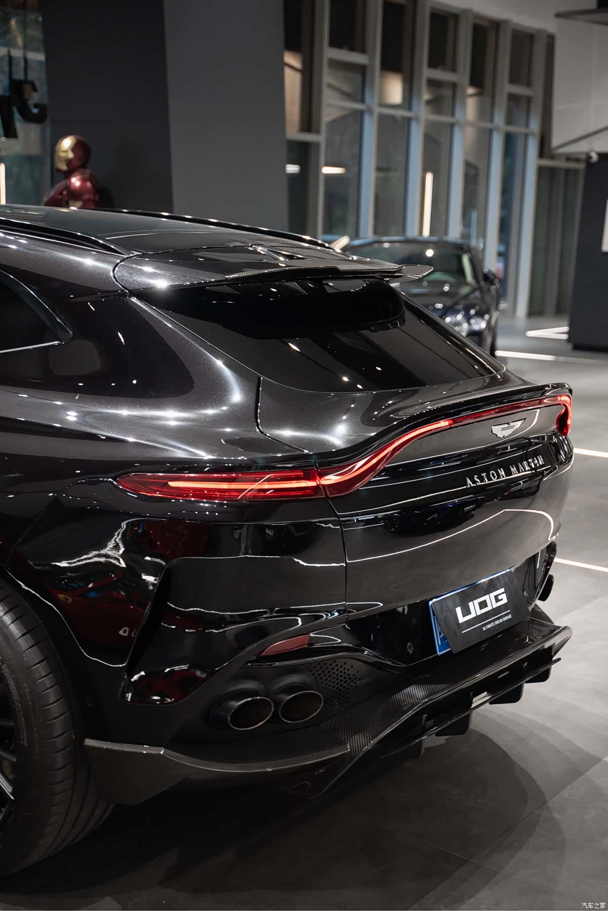 Aston Martin DBX, 2021 17