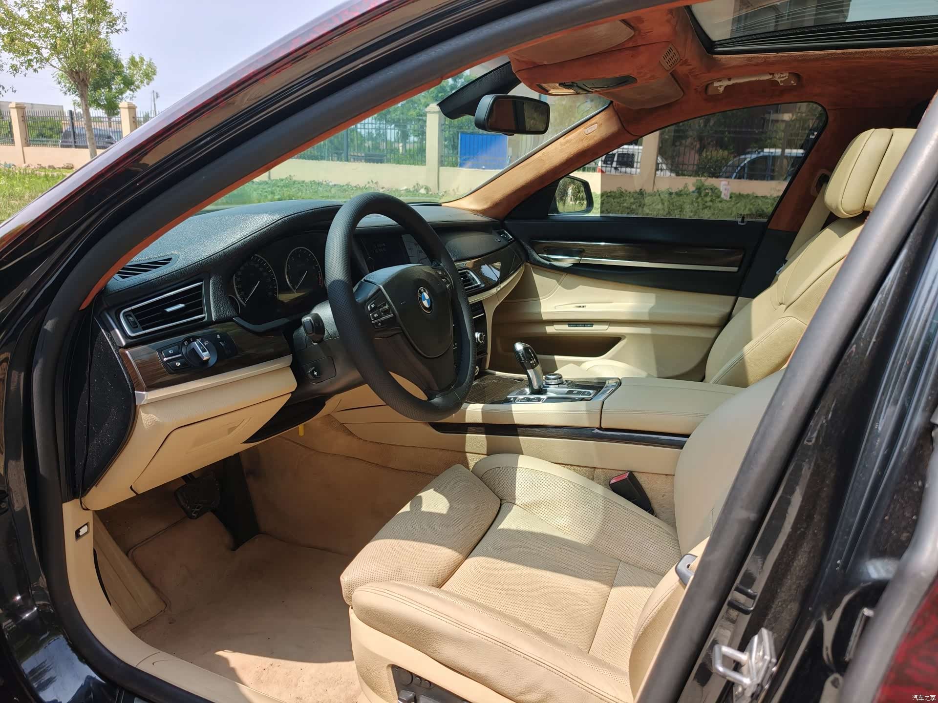 BMW 7 Series, 2011 8