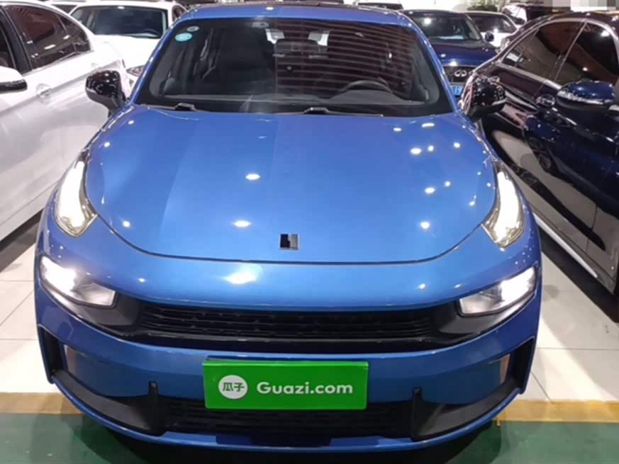 Lynk & Co 03 Lynk & Co 03