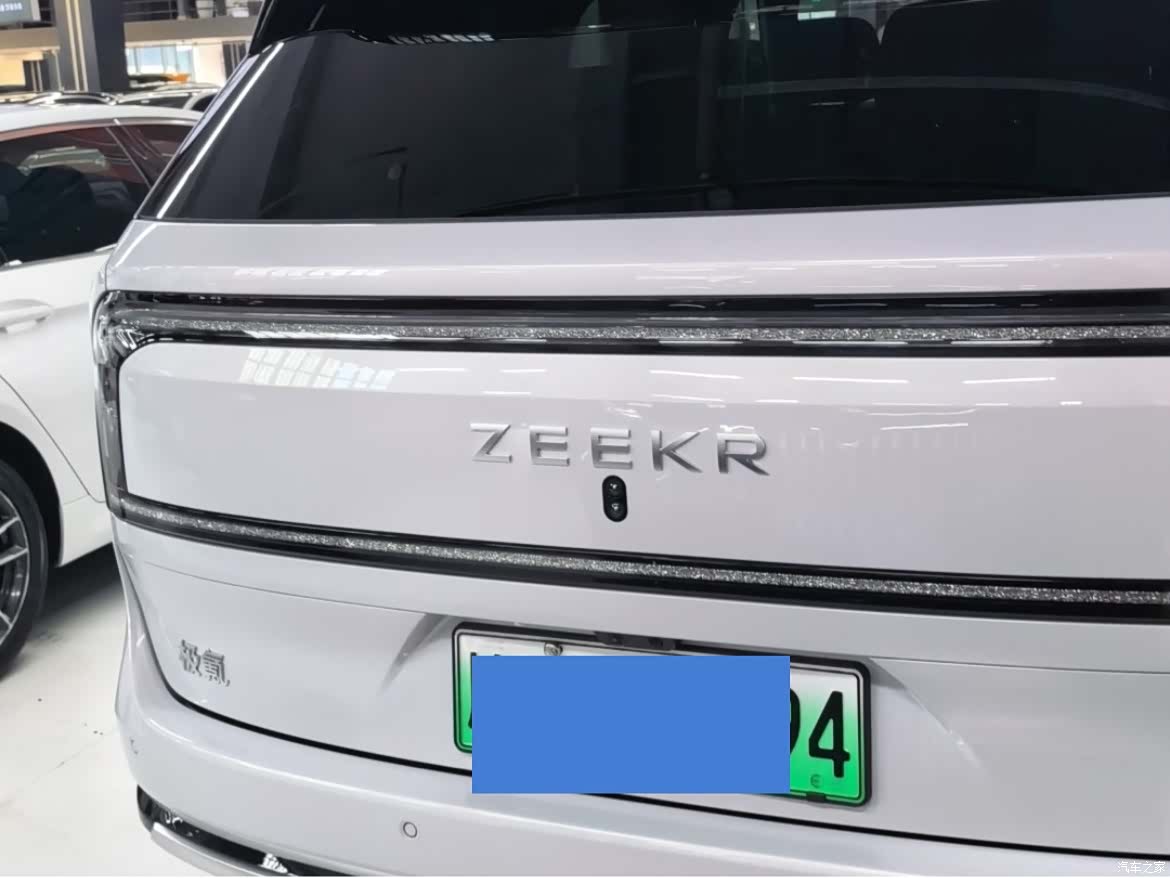 Zeekr X, 2026 все фото