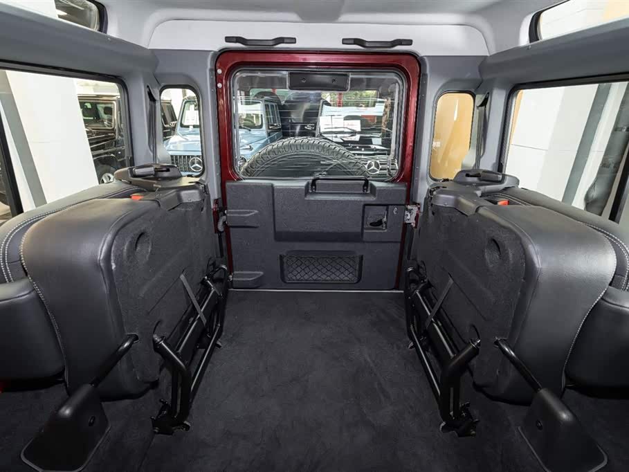 Land Rover guard Land Rover guard