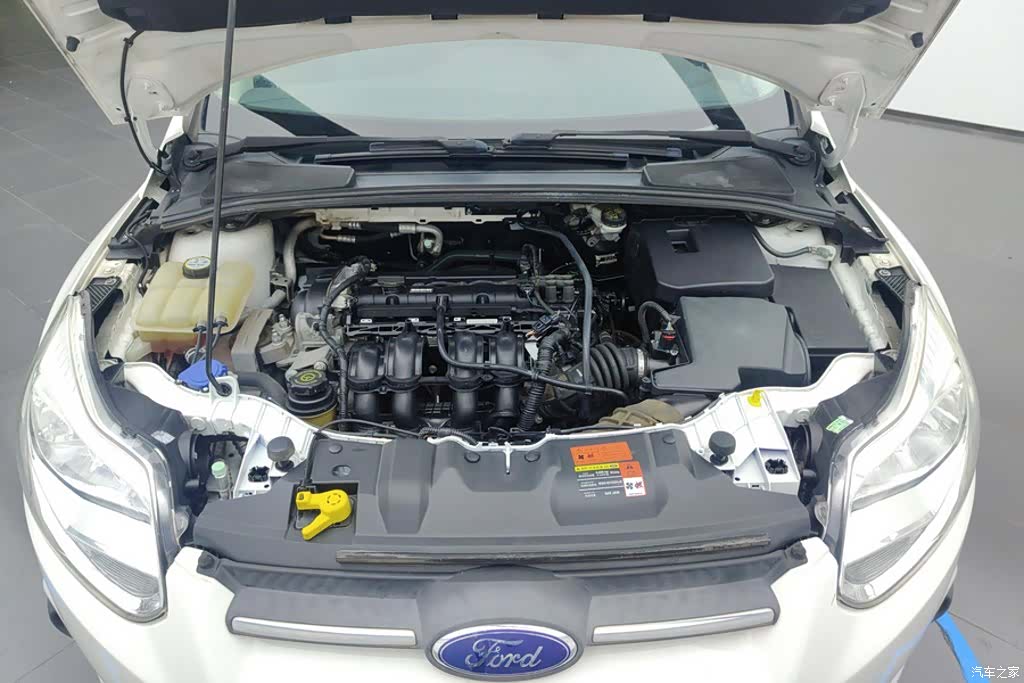 Ford Focus, 2015 10