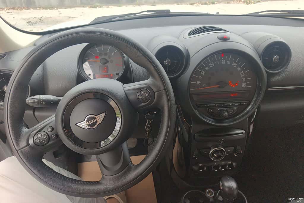 Mini Countryman, 2015 12