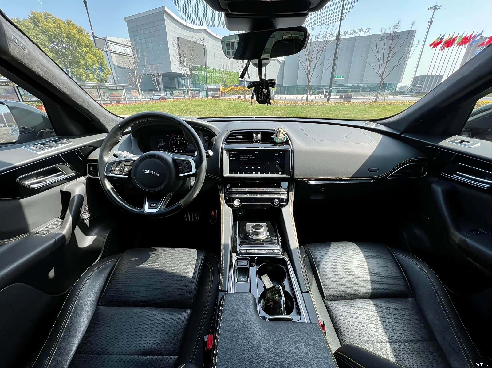Jaguar F-PACE, 2021 8