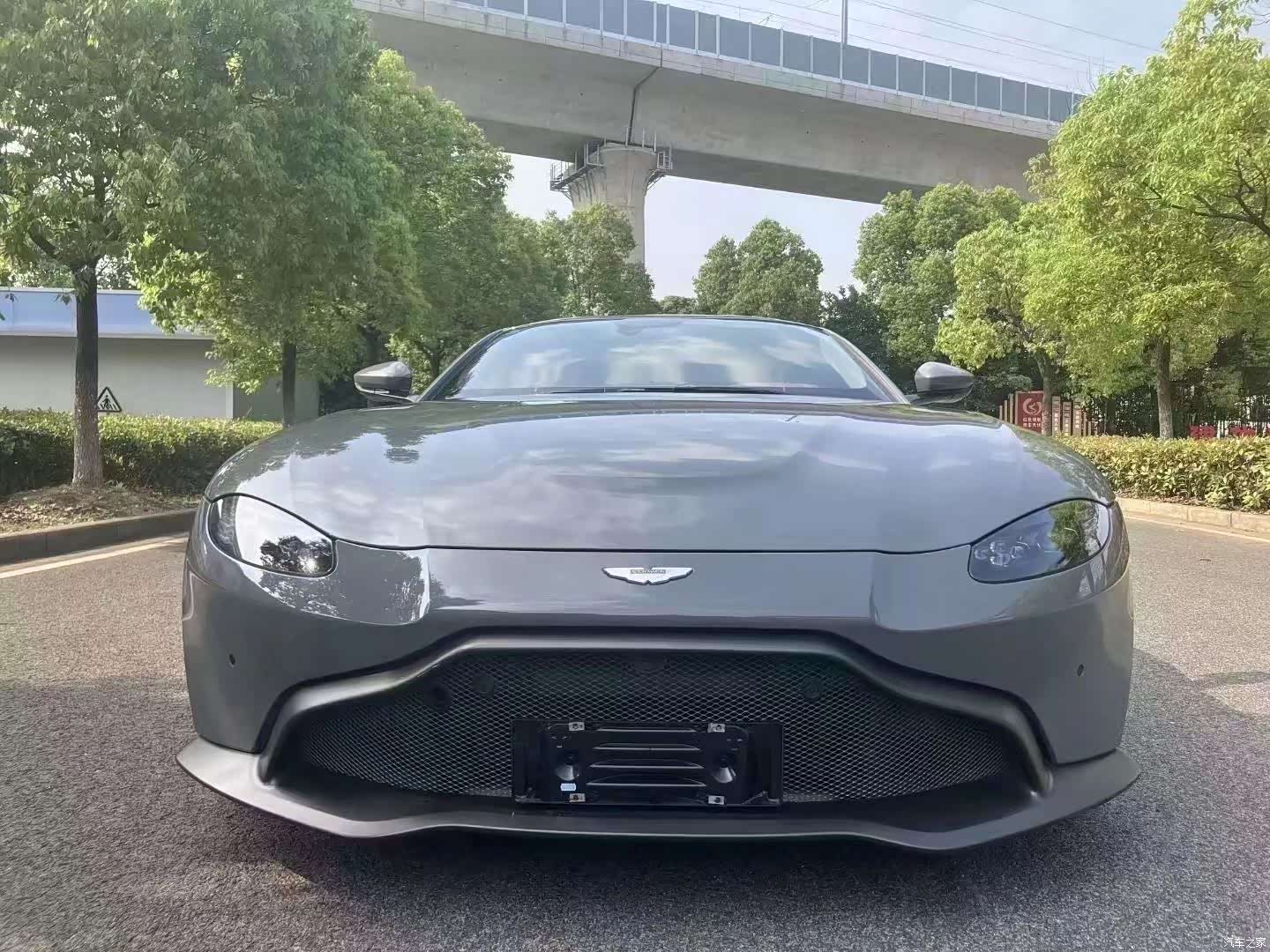 Aston Martin Vantage, 2021 2