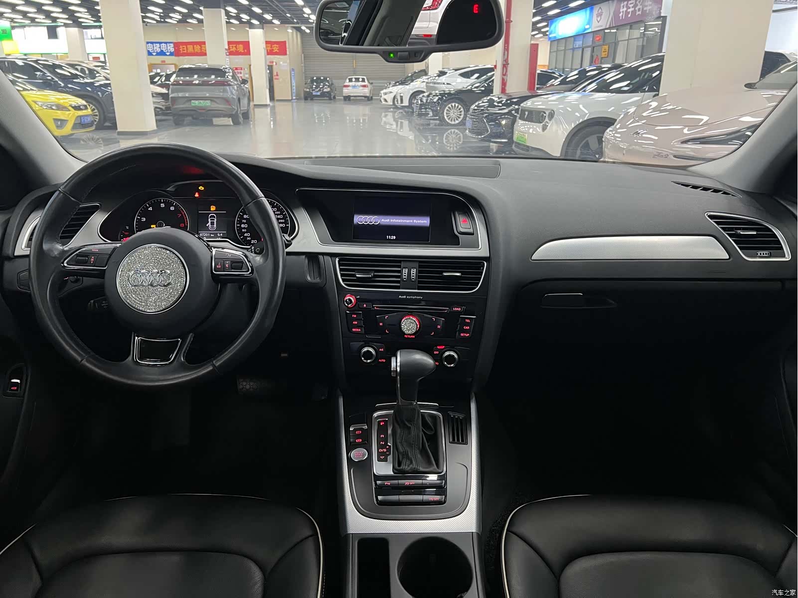 Audi A4L, 2016 11