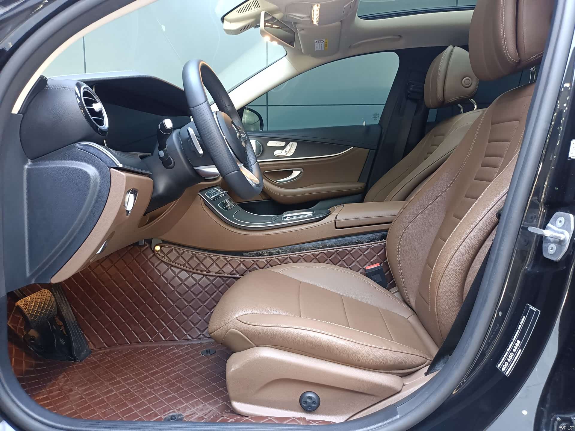 Mercedes-Benz E-Class, 2019 11