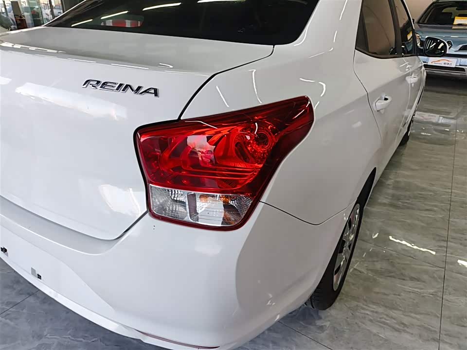 Hyundai Rena