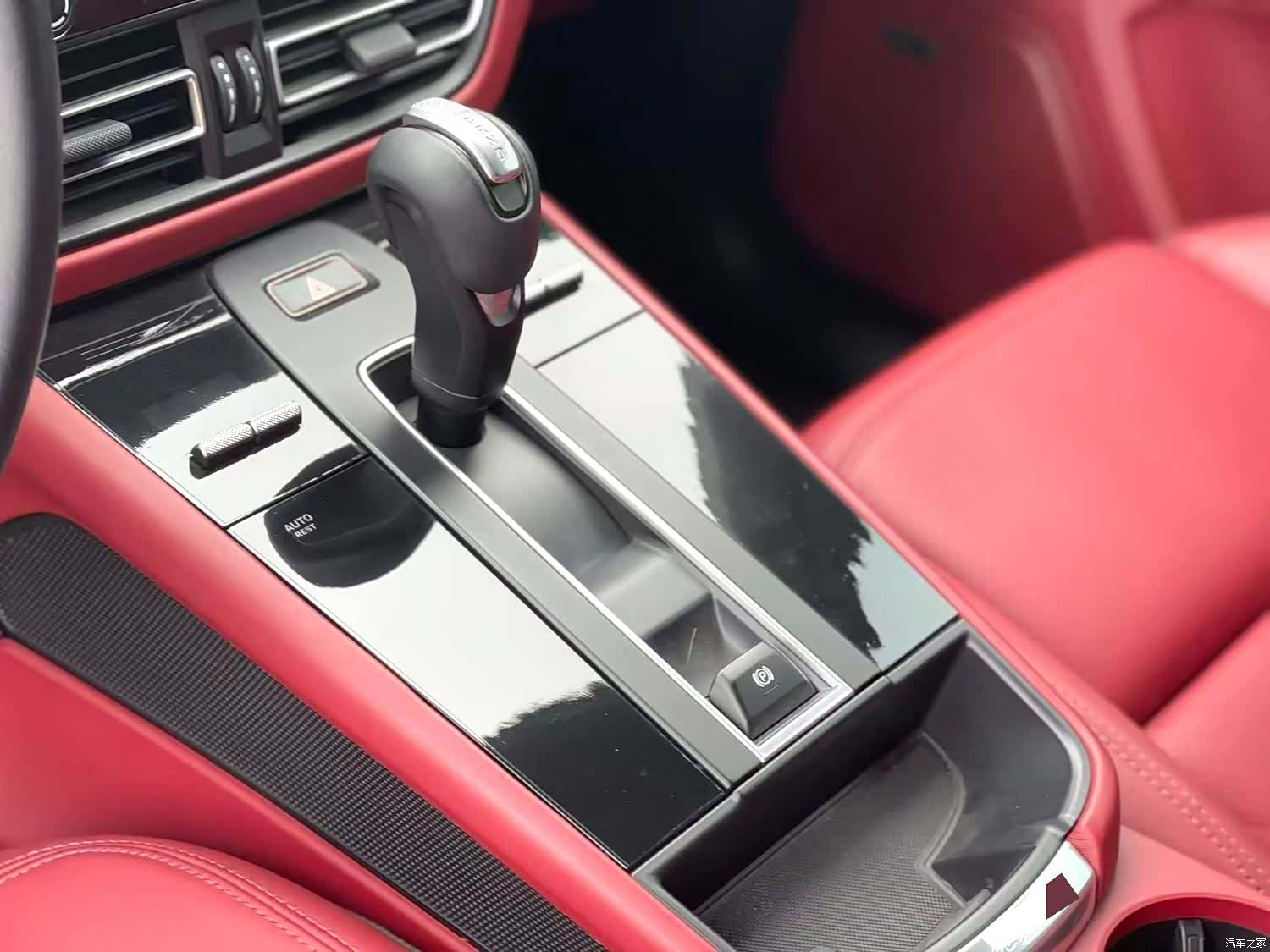 Porsche Macan, 2022 8