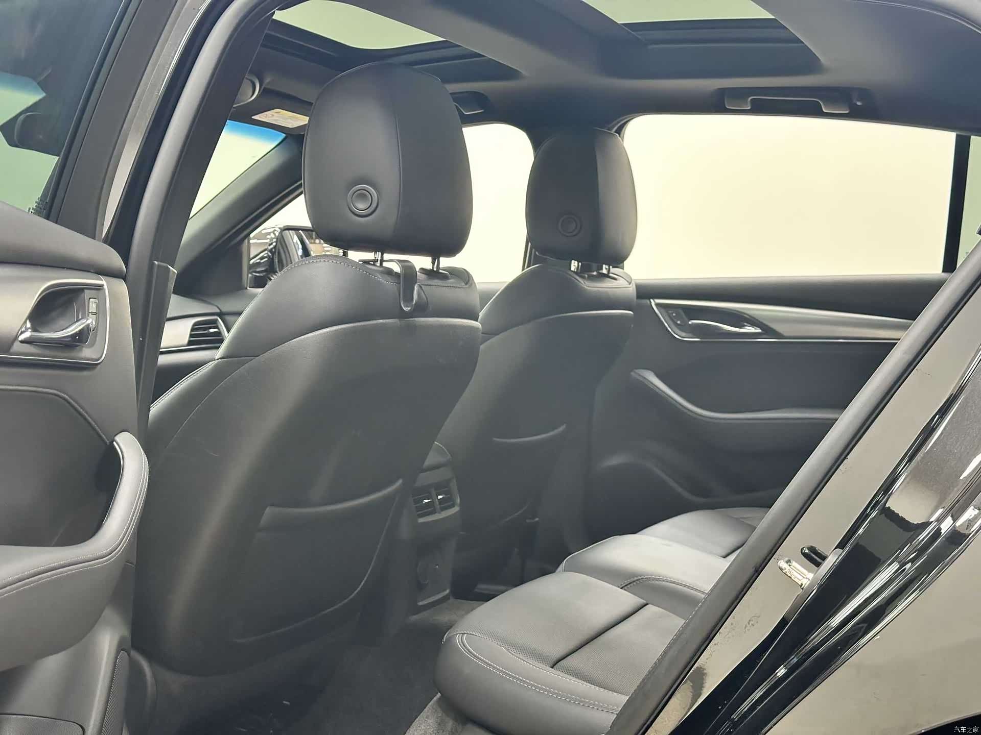 Cadillac CT5, 2022 13