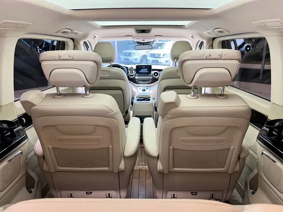 Mercedes-Benz V-class