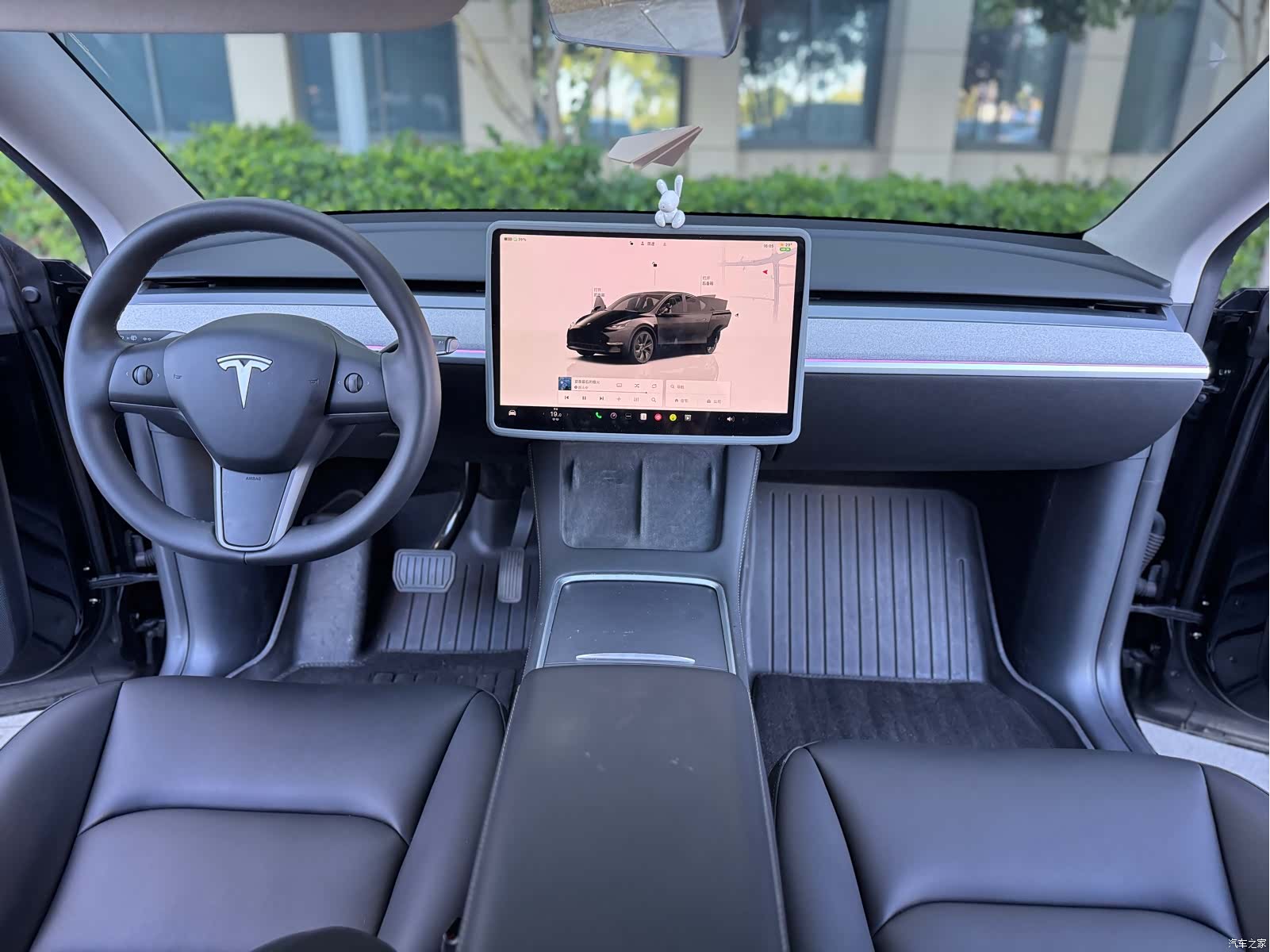 Tesla Model Y, 2024 все фото