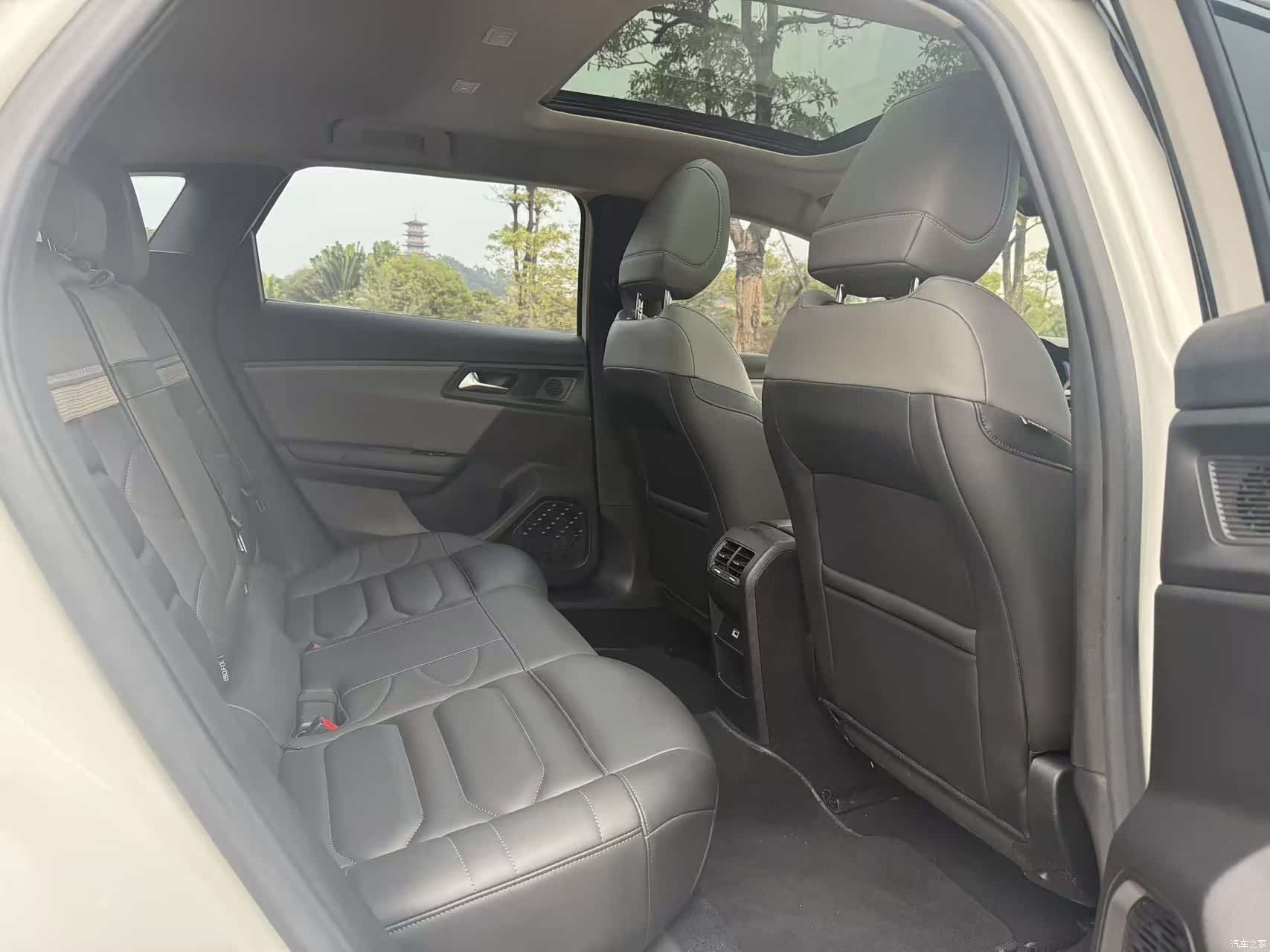 Citroen C5 X, 2023 9