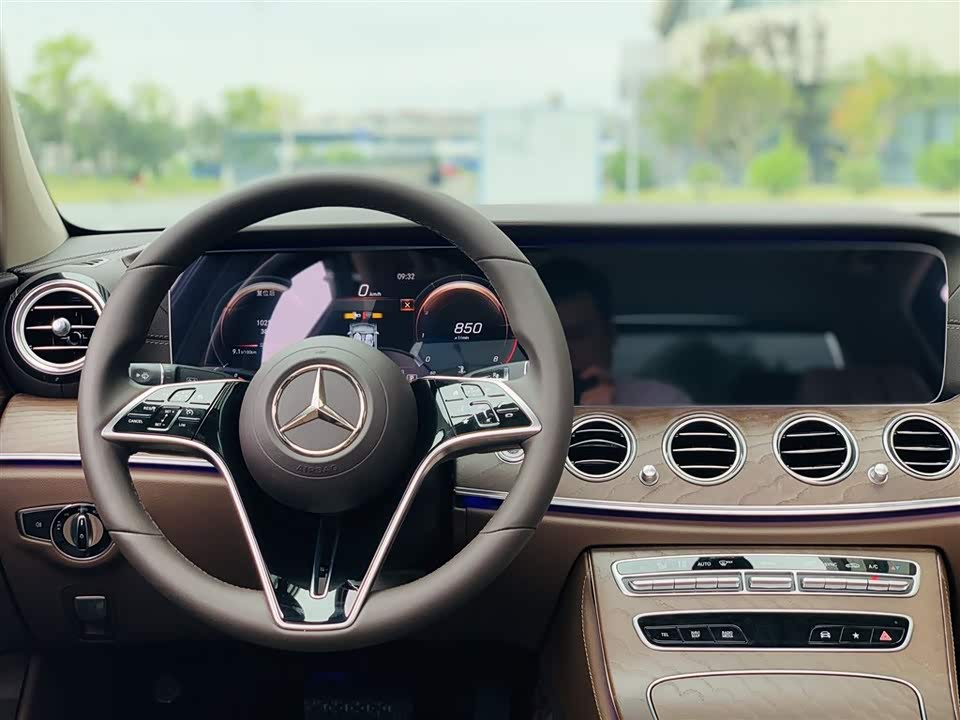 Mercedes-Benz E-class Mercedes-Benz E-class