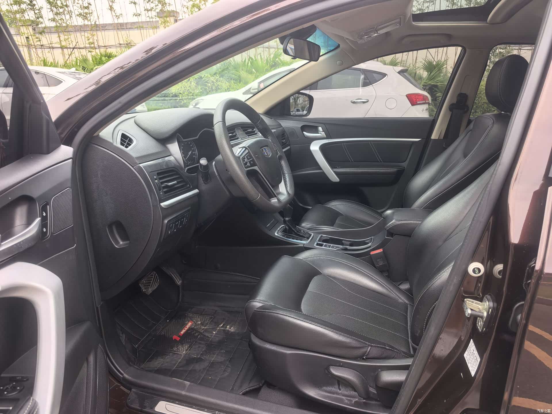 Geely Emgrand, 2017 9